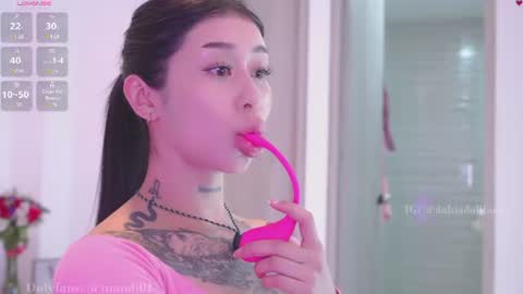LUNA new account  FOLLOW ME online show from July 9, 2026, 12:58 am