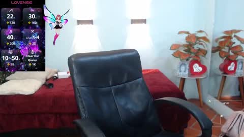 H I L A R Y online show from October 5, 2025, 2:54 am