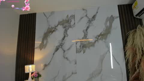 Hilary Thomsom online show from March 19, 2026, 12:09 pm