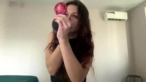 Snapshot of hildredmabray chatting on October 24, 2025, 10:00 am Hi Im Elizabeth online show from October 24, 2025, 10:00 am