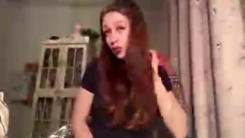 Snapshot of hildredmabray chatting on December 14, 2025, 3:06 pm Hi Im Elizabeth online show from December 14, 2025, 3:06 pm