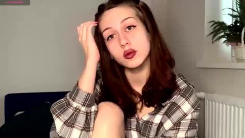 Hi Im Elizabeth online show from March 26, 2026, 11:16 am