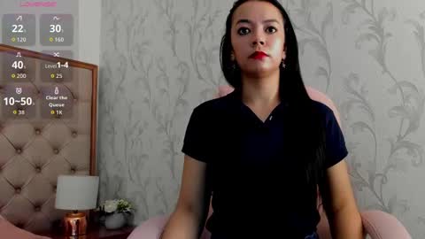 Snapshot of hillary_chen chatting on October 2, 2025, 11:39 am Hillary online show from October 2, 2025, 11:39 am