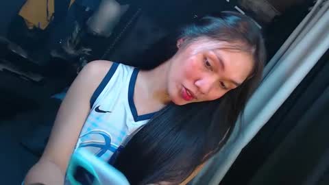 yuricah online show from January 13, 2025, 8:15 am