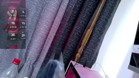 Inori Independent model online show from May 18, 2026, 5:41 pm