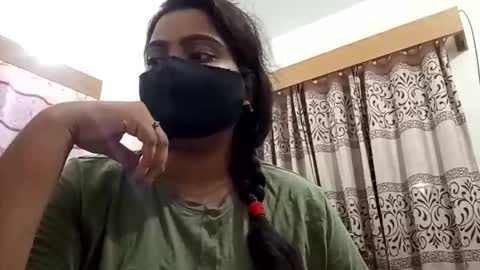 himuhimu22 online show from September 9, 2025, 4:17 pm