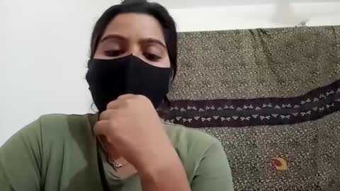 himuhimu22 online show from November 10, 2025, 6:01 am