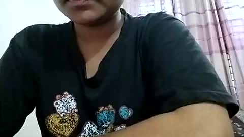 Snapshot of himuhimu22 chatting on February 19, 2026, 10:44 am himuhimu22 online show from February 19, 2026, 10:44 am