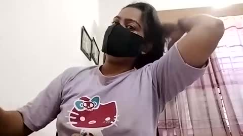 Snapshot of himuhimu22 chatting on February 20, 2026, 9:32 am himuhimu22 online show from February 20, 2026, 9:32 am