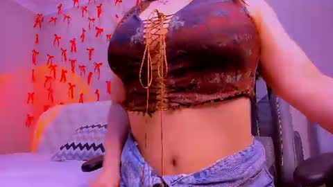 Sexy Hina online show from June 17, 2026, 5:43 am