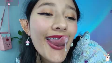 hinata online show from October 24, 2025, 9:00 pm