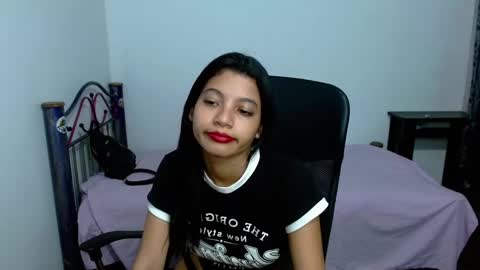 Snapshot of hinata_9 chatting on September 19, 2025, 2:24 am 0600AM-1100AM - online show from September 19, 2025, 2:24 am