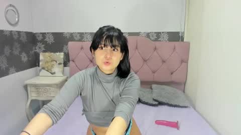 Hinata 3 online show from January 18, 2025, 11:43 am