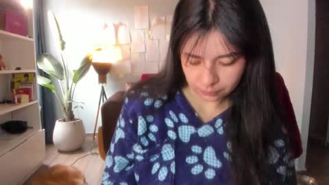 Hinnata online show from October 29, 2025, 3:14 pm