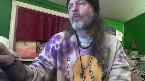 hippiedad333 online show from April 27, 2026, 2:09 am