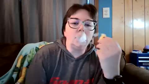 Bella online show from February 27, 2025, 12:02 pm