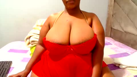 hips2sexy online show from May 8, 2026, 4:18 am
