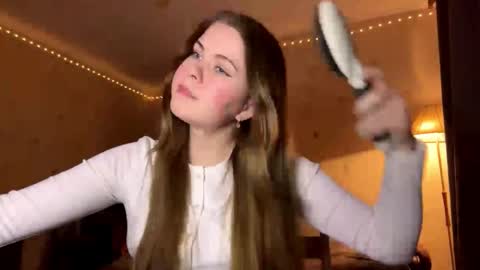 I am Amy ntmu Lets hit 10 Thumbs Up together online show from March 6, 2026, 3:08 pm