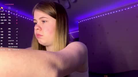 I am Amy ntmu Lets hit 10 Thumbs Up together online show from March 23, 2026, 3:21 am