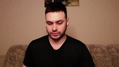 Hisoka online show from April 5, 2026, 11:46 pm