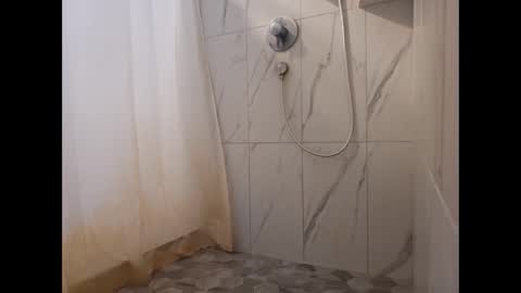 hockeyjock17 online show from March 29, 2026, 6:52 pm