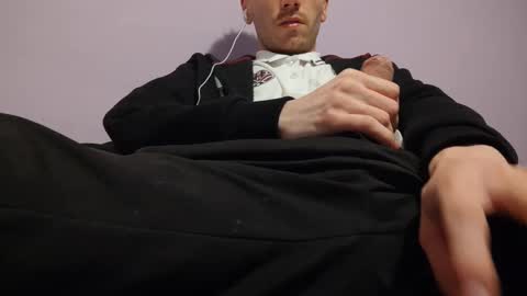 Hocthus -  online show from February 4, 2025, 2:53 pm