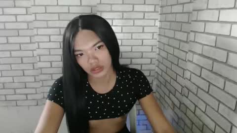 Guinevere3 online show from January 7, 2026, 8:39 am