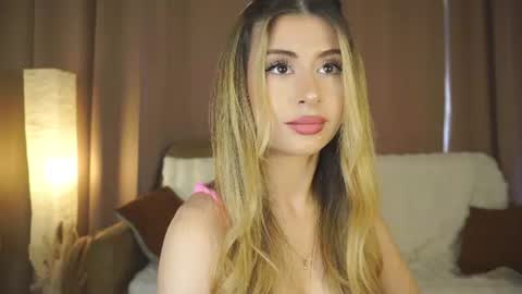 Moni Monica online show from June 28, 2026, 8:42 am