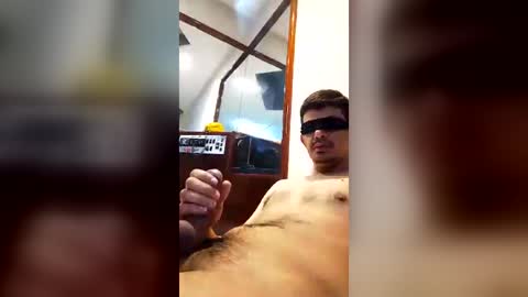holdrax online show from June 26, 2026, 2:49 am