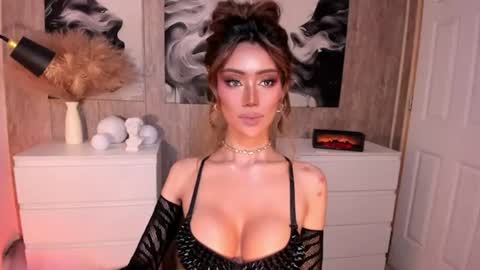 Ms. Laura online show from June 20, 2026, 8:06 am