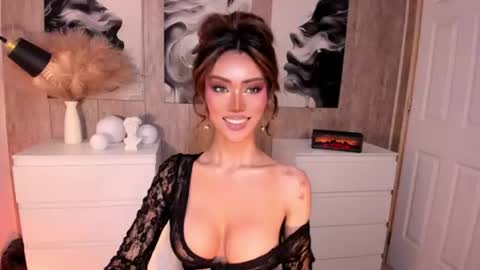 Ms. Laura online show from July 4, 2026, 3:51 pm