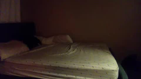 Snapshot of holenextdoor1 chatting on October 19, 2025, 9:10 am LuckyBB35 online show from October 19, 2025, 9:10 am