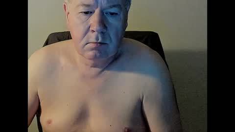 Snapshot of holgerhb53 chatting on December 21, 2024, 10:39 am Holger online show from December 21, 2024, 10:39 am