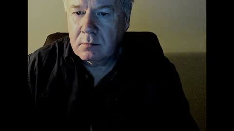 Snapshot of holgerhb53 chatting on January 18, 2025, 3:27 pm Holger online show from January 18, 2025, 3:27 pm