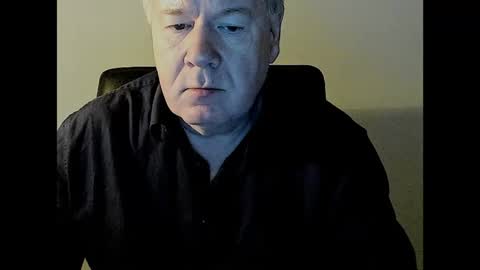 Snapshot of holgerhb53 chatting on January 22, 2025, 2:35 pm Holger online show from January 22, 2025, 2:35 pm