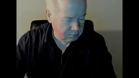 Snapshot of holgerhb53 chatting on January 23, 2025, 10:22 am Holger online show from January 23, 2025, 10:22 am