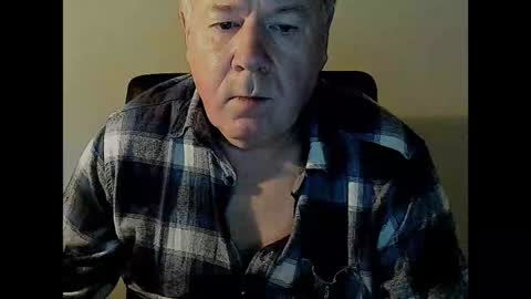 Snapshot of holgerhb53 chatting on January 25, 2025, 9:36 am Holger online show from January 25, 2025, 9:36 am