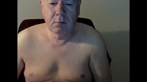 Snapshot of holgerhb53 chatting on February 5, 2025, 2:26 pm Holger online show from February 5, 2025, 2:26 pm