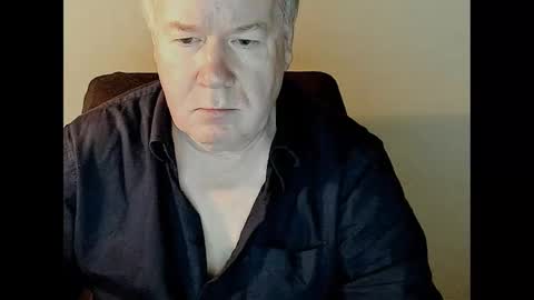 Snapshot of holgerhb53 chatting on February 15, 2025, 2:55 pm Holger online show from February 15, 2025, 2:55 pm