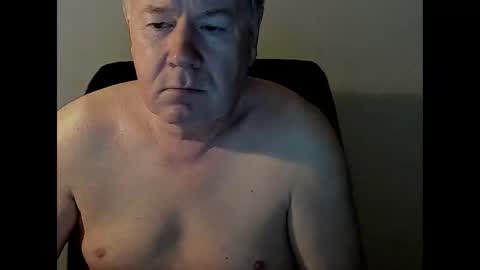 Snapshot of holgerhb53 chatting on February 16, 2025, 7:48 am Holger online show from February 16, 2025, 7:48 am