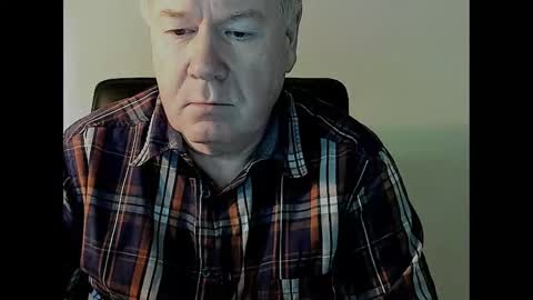 Snapshot of holgerhb53 chatting on February 21, 2025, 10:17 am Holger online show from February 21, 2025, 10:17 am