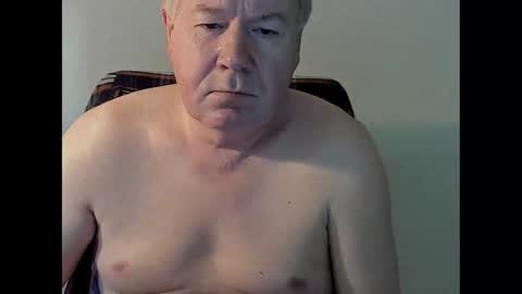 Snapshot of holgerhb53 chatting on February 23, 2025, 2:04 pm Holger online show from February 23, 2025, 2:04 pm