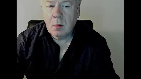 Snapshot of holgerhb53 chatting on February 25, 2025, 2:33 pm Holger online show from February 25, 2025, 2:33 pm