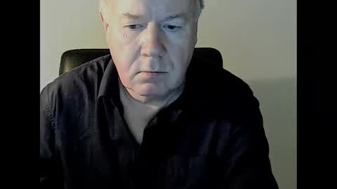 Snapshot of holgerhb53 chatting on February 28, 2025, 3:26 pm Holger online show from February 28, 2025, 3:26 pm