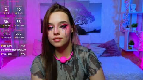 Snapshot of hollisbelch chatting on December 21, 2024, 8:32 pm Lux online show from December 21, 2024, 8:32 pm