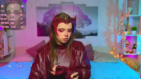 Snapshot of hollisbelch chatting on February 27, 2025, 5:15 pm Lux online show from February 27, 2025, 5:15 pm