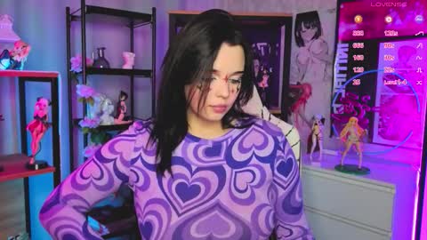 Snapshot of hollisbelch chatting on October 19, 2025, 4:07 pm Lux online show from October 19, 2025, 4:07 pm