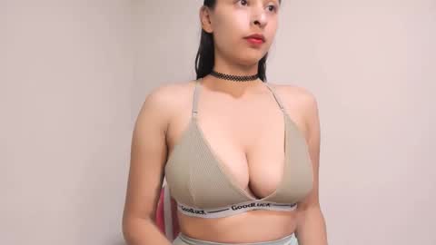 holly... online show from May 15, 2026, 4:47 pm