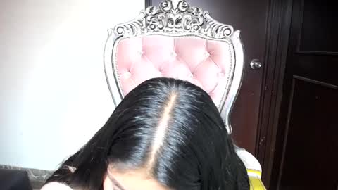 holly online show from February 20, 2025, 3:52 pm