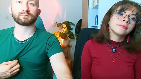 Holly and Honey online show from May 8, 2026, 10:26 pm